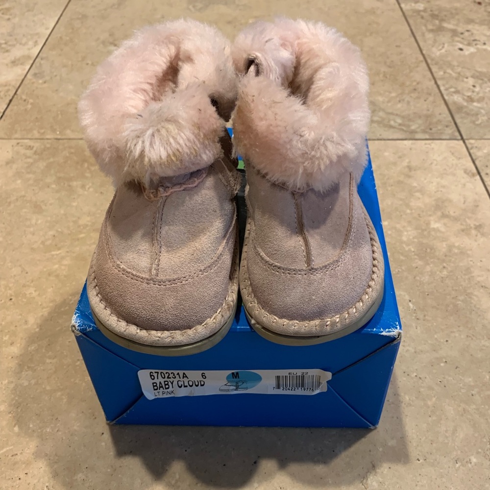 Basically Barefoot by Jumping Jacks baby booties